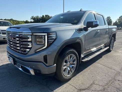 Used 2023 GMC Sierra 1500 Denali AWD/4WD image 5