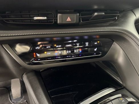 Used 2022 Buick Envision Preferred image 18