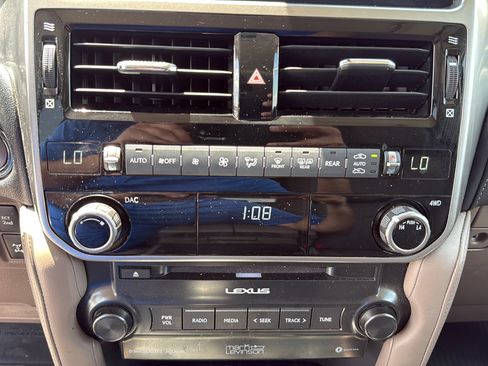 Used 2022 Lexus GX 460 Premium w/ Premium Plus Package AWD/4WD image 29