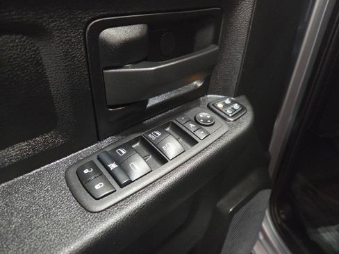 Used 2024 RAM 3500 Tradesman w/ Chrome Appearance Group image 27