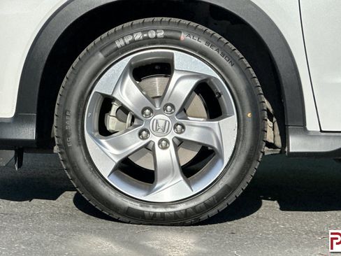 Used 2017 Honda HR-V LX image 31