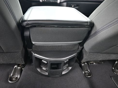 Used 2024 RAM 2500 Big Horn image 39