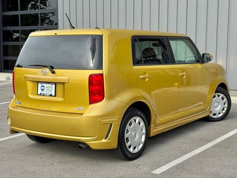 Used 2008 Scion xB FWD image 5