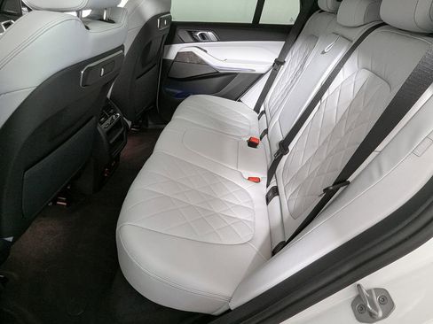 Used 2025 BMW X5 xDrive40i w/ Premium Package AWD/4WD image 49