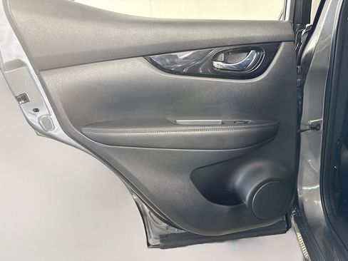 Used 2022 Nissan Rogue Sport SL AWD/4WD image 26