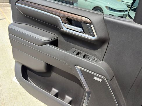 Used 2022 Chevrolet Silverado 1500 RST image 24