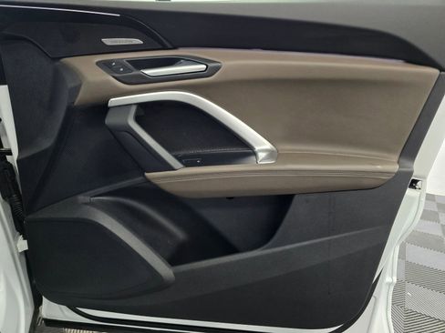 Used 2025 Audi Q5 Premium Plus image 27