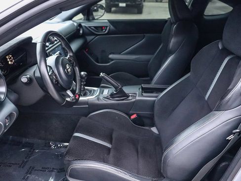 Used 2022 Toyota GR86 Premium w/ ALL Weather Mat Package (TMS) RWD image 20