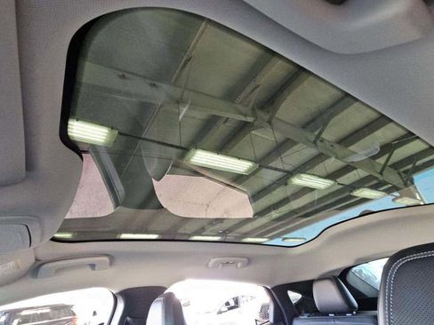 Used 2021 Ford Mustang Mach-E Premium image 19