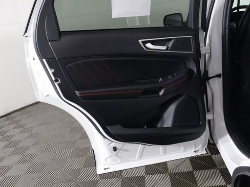 Used 2022 Ford Edge ST-Line w/ Class II Trailer Tow Package image 24