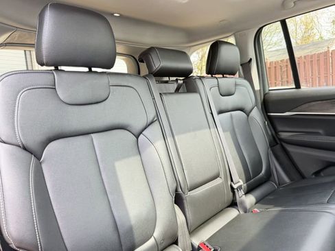 Used 2024 Jeep Grand Cherokee Limited image 26