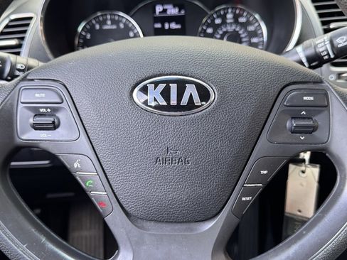 Used 2017 Kia Forte LX image 5