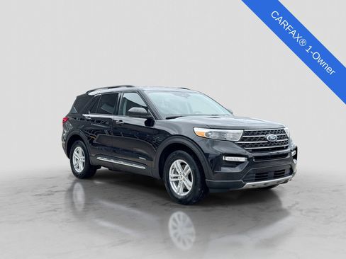Used 2023 Ford Explorer XLT w/ Equipment Group 202A AWD/4WD image 10