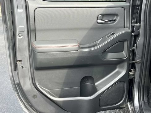 Used 2024 Nissan Frontier PRO-4X AWD/4WD image 16