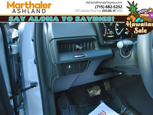 Used 2025 Honda CR-V EX image 16