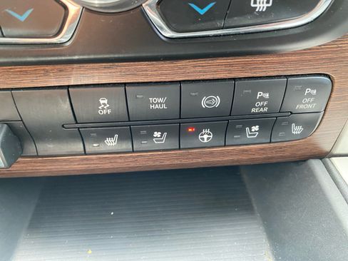 Used 2016 RAM 2500 Laramie image 27