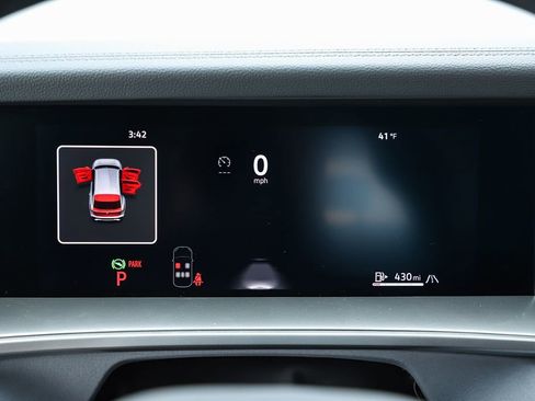 New 2026 Volkswagen Tiguan SE R-Line image 27