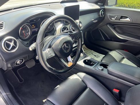 Used 2019 Mercedes-Benz CLA 250 image 24
