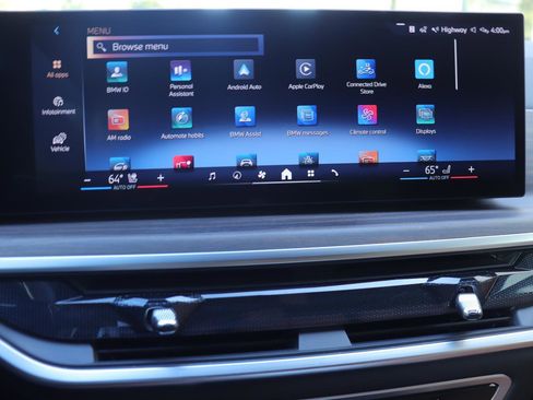 Used 2025 BMW X5 sDrive40i w/ M Sport Package image 33