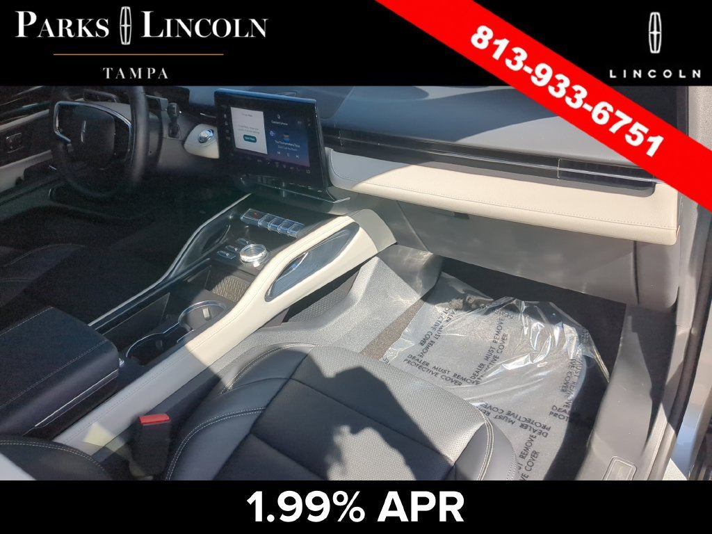 Certified 2024 Lincoln Nautilus Premier AWD/4WD image 10