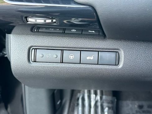 Certified 2025 Nissan Pathfinder SV AWD/4WD image 20