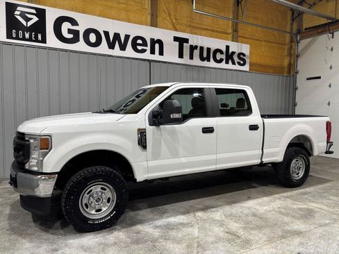 Used 2021 Ford F250 XL w/ Power Equipment Group AWD/4WD image 4