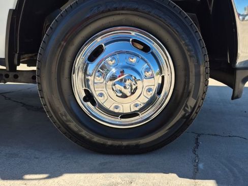 Used 2024 RAM 3500 Big Horn AWD/4WD image 11