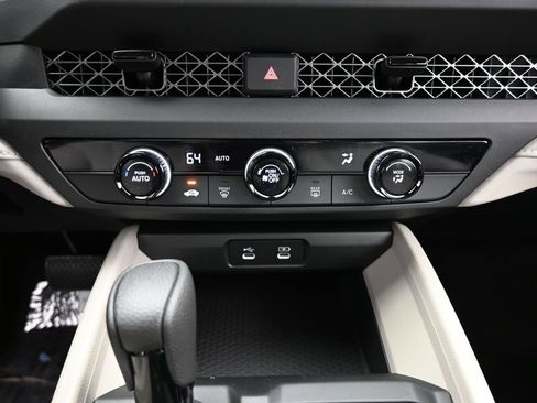 Used 2025 Honda Accord LX image 29
