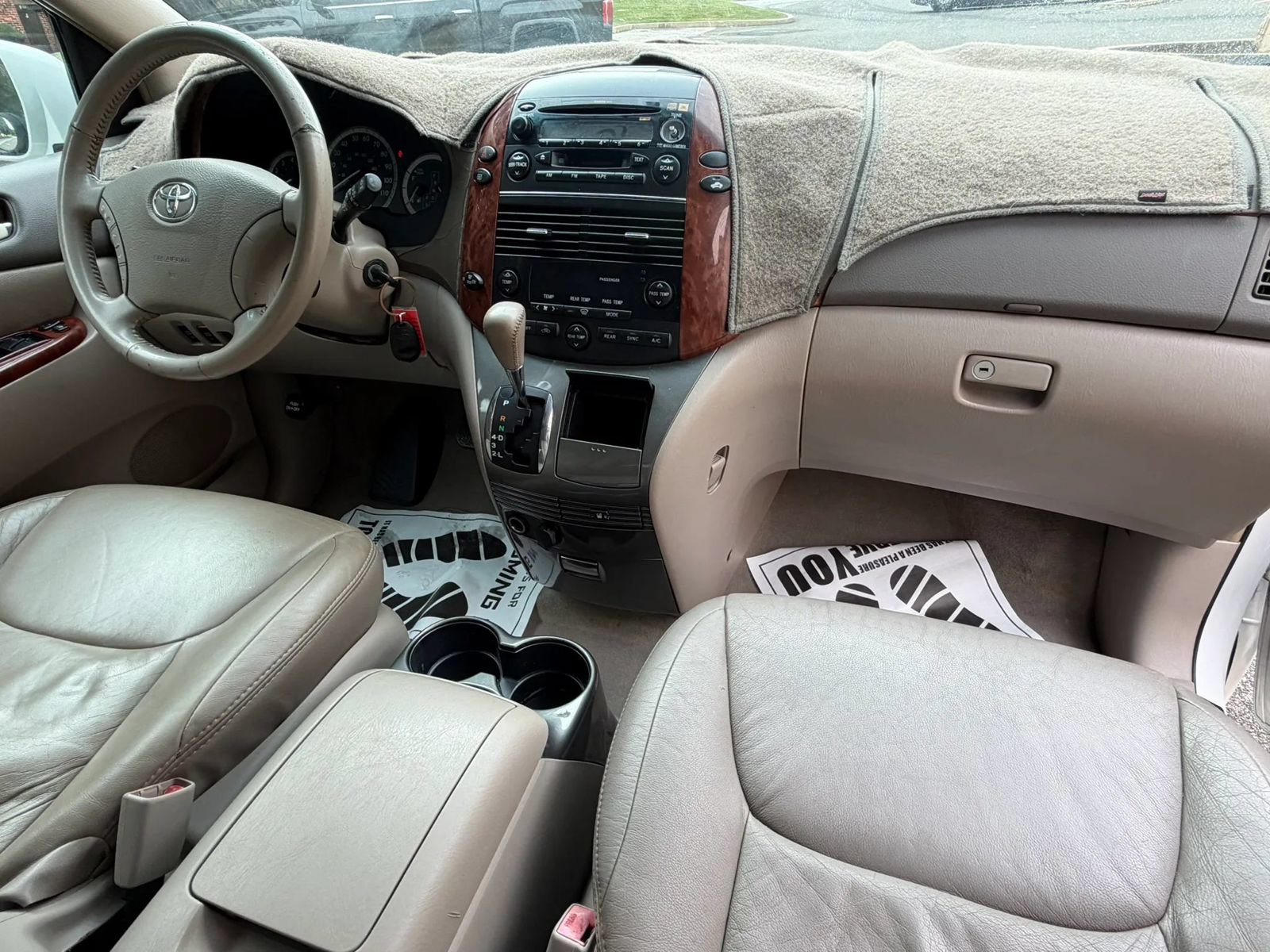 Used 2004 Toyota Sienna XLE FWD image 16