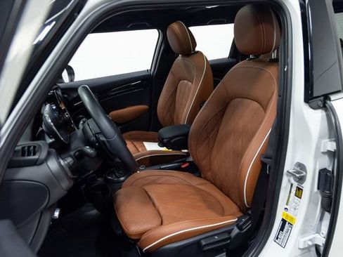 Used 2024 MINI Cooper S w/ Signature Upholstery Package FWD image 23