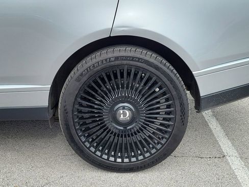 Used 2020 Land Rover Range Rover HSE image 7