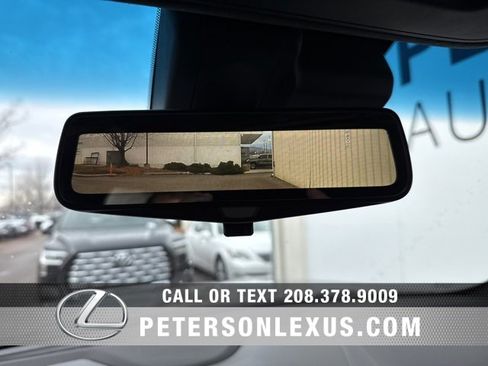 Used 2018 Cadillac Escalade Platinum image 14