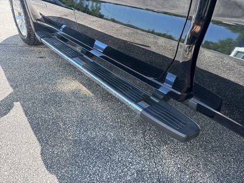 Used 2019 GMC Sierra 1500 SLT w/ SLT Premium Package AWD/4WD image 16