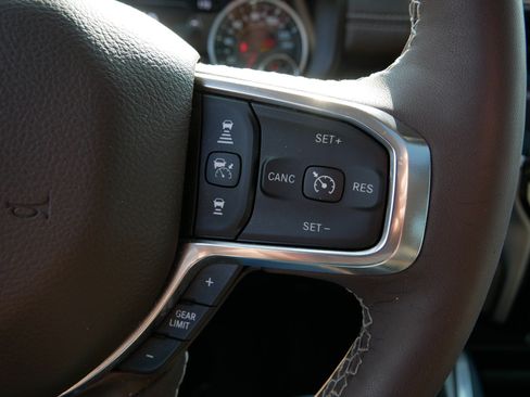 Used 2025 RAM 1500 Laramie AWD/4WD image 24