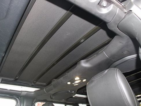 Used 2021 Jeep Wrangler Unlimited Sahara image 13