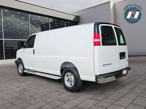 Used 2025 GMC Savana 2500 w/ Driver Convenience Package RWD image 3
