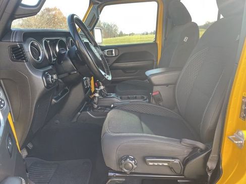 Used 2021 Jeep Wrangler Unlimited Sahara image 8