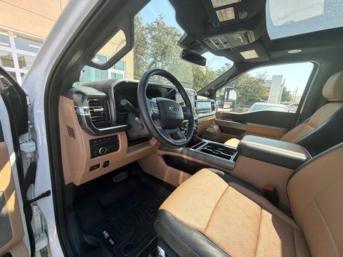 Used 2024 Ford F350 Lariat w/ Lariat Ultimate Package AWD/4WD image 9