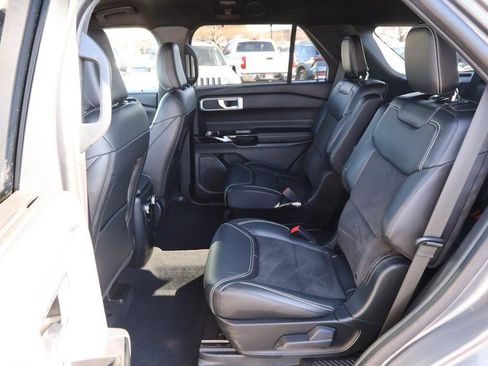 Used 2022 Ford Explorer ST image 10