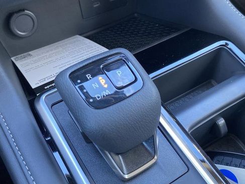 New 2026 Nissan Pathfinder SV image 20