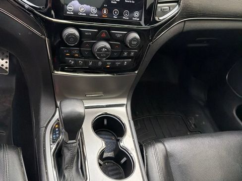Used 2020 Jeep Grand Cherokee High Altitude AWD/4WD image 11