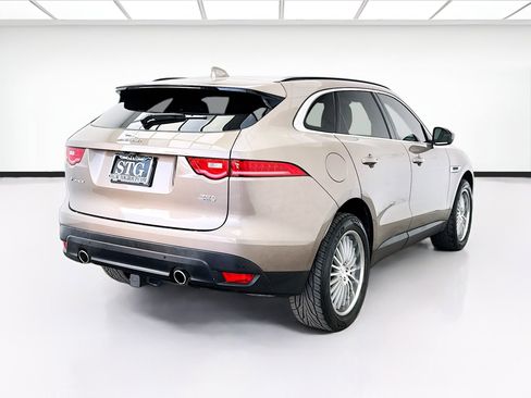Used 2017 Jaguar F-PACE Prestige AWD/4WD image 4