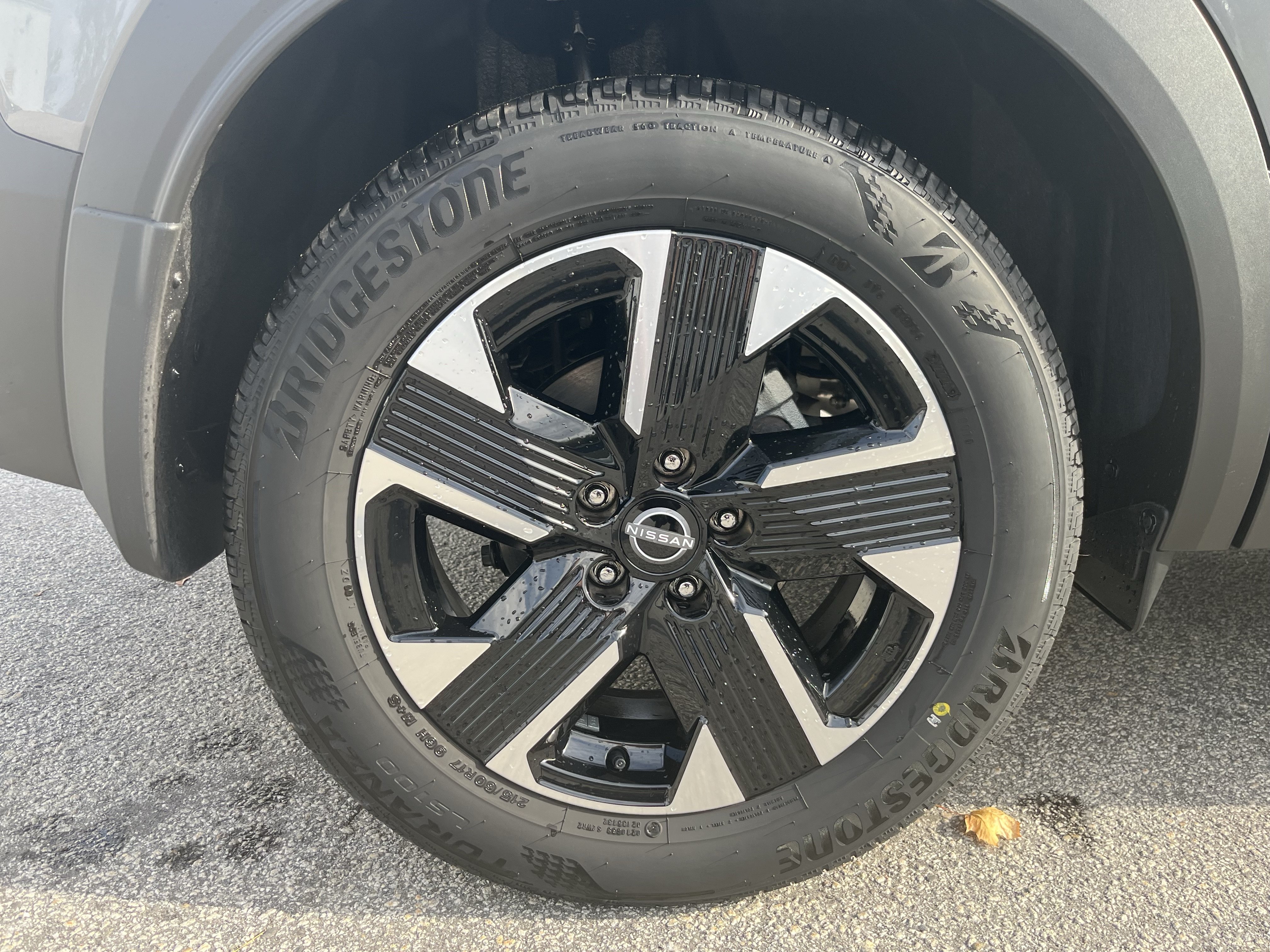 New 2027 Nissan Kicks SV AWD/4WD image 10