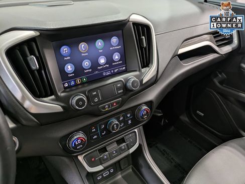 Used 2024 GMC Terrain SLT w/ Infotainment Package II AWD/4WD image 12