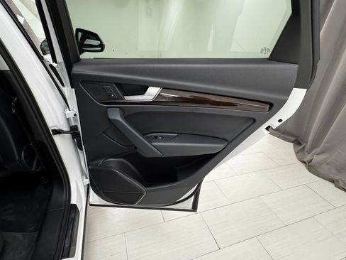 Used 2018 Audi Q5 2.0T Premium Plus w/ Premium Plus Package image 15