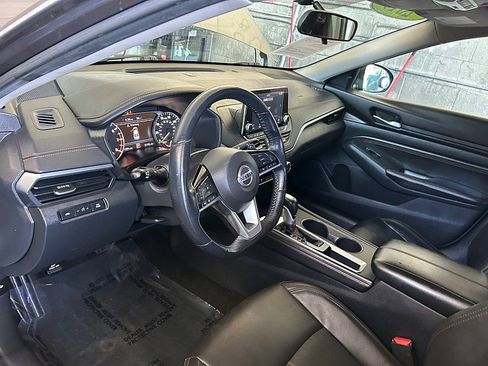 Used 2019 Nissan Altima 2.5 SR FWD image 10