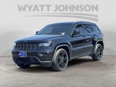 Used 2019 Jeep Grand Cherokee Laredo