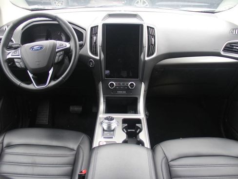 Certified 2024 Ford Edge SEL image 15