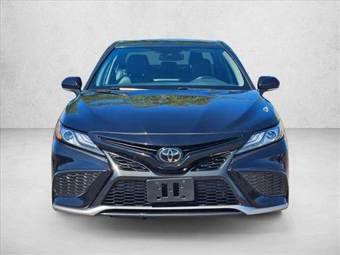 Used 2024 Toyota Camry XSE FWD image 2