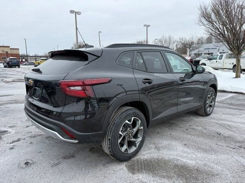 New 2026 Chevrolet Trax LT w/ LT Convenience Package image 5